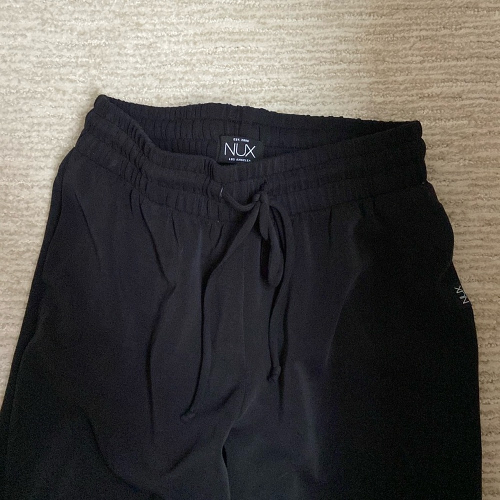 Nux black sweatpants
